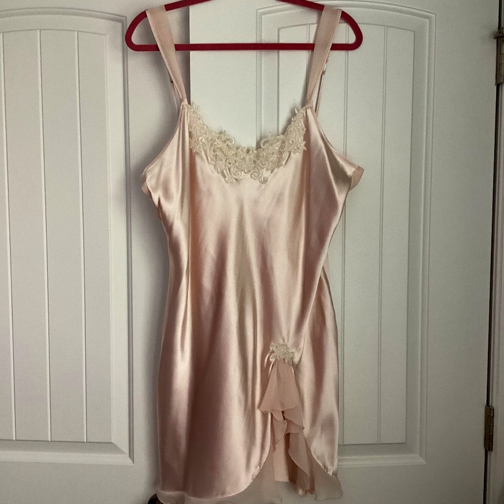NEW Light Pink Lingerie Size L
